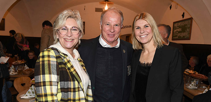 Claudia Jung / Stefan Reuter / Anke Huber / Neujahrsempfang des "Eagles Charity Golf Club" im Herzoglichen Bräustüberl Tegernsee am 15.01.2023 / ©Foto:Schneider-Press/W.Breiteneicher 